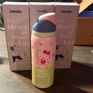 💕Owala Hello Kitty Pink Insulated Water Bottle with Straw